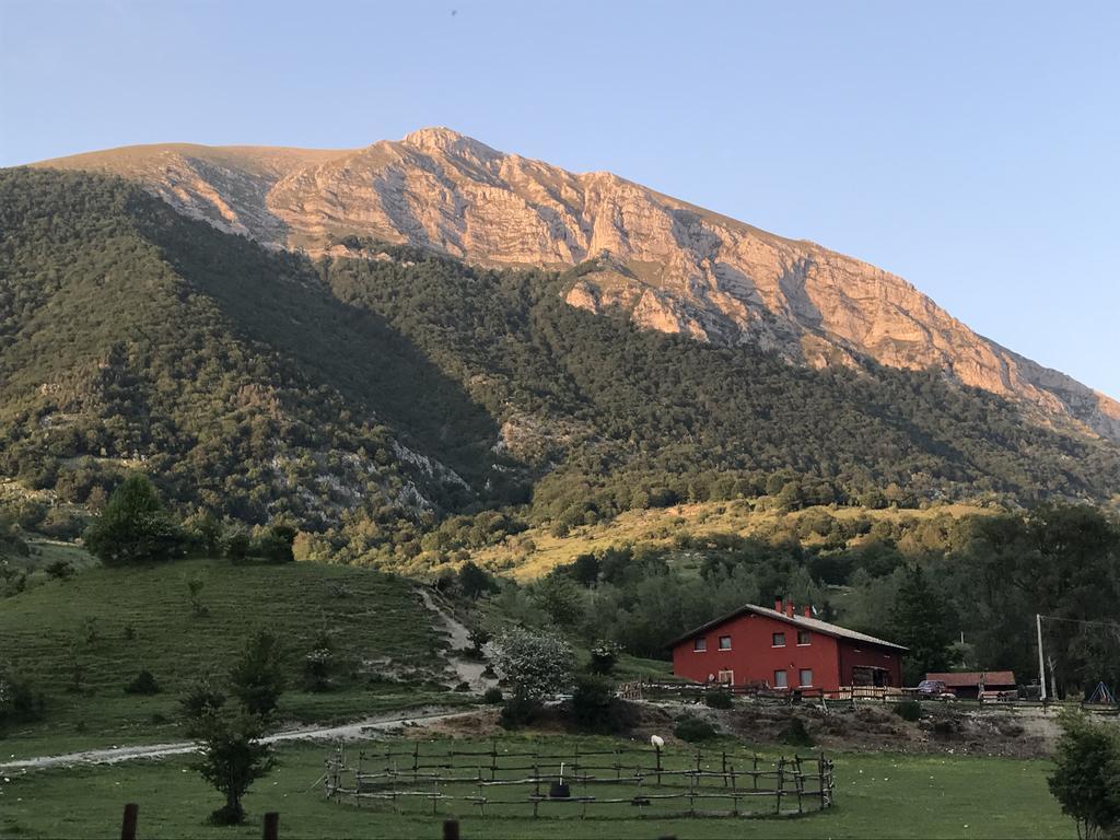 La Fattoria Di Morgana Villa Опи Екстериор снимка